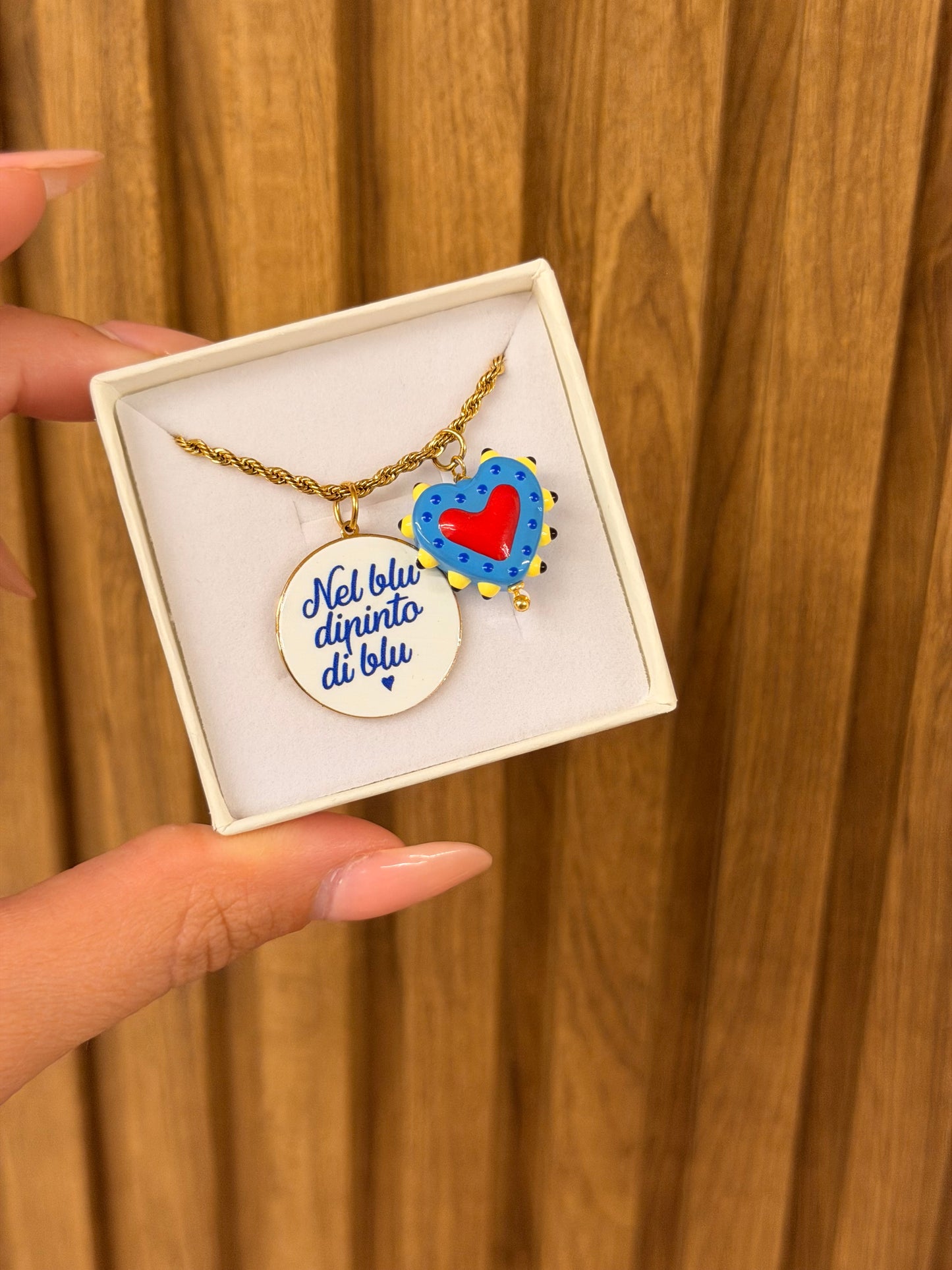 Collana NEL BLU DIPINTO DI BLU