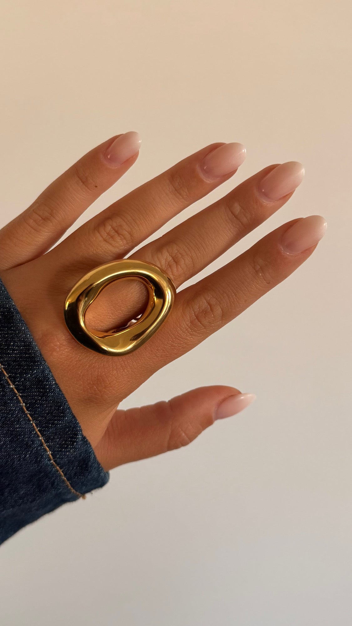 Anello Iside
