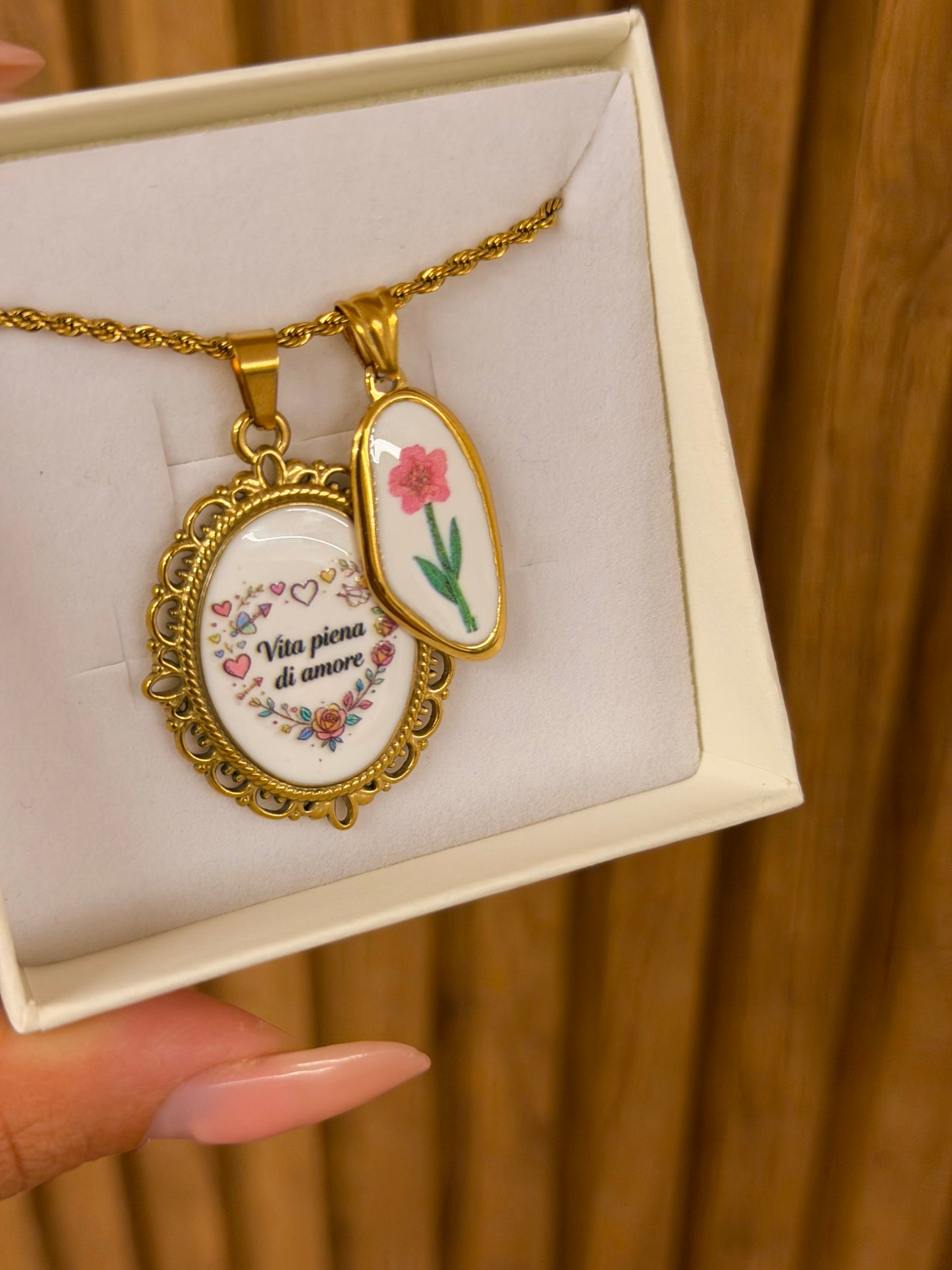 Collana Torchon VITA PIENA DI AMORE