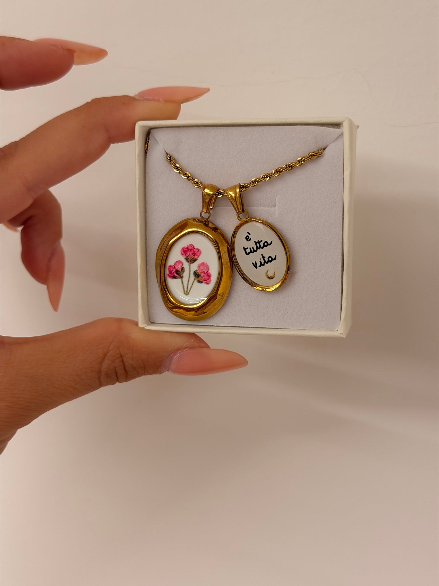 Collana Torchon È TUTTA VITA
