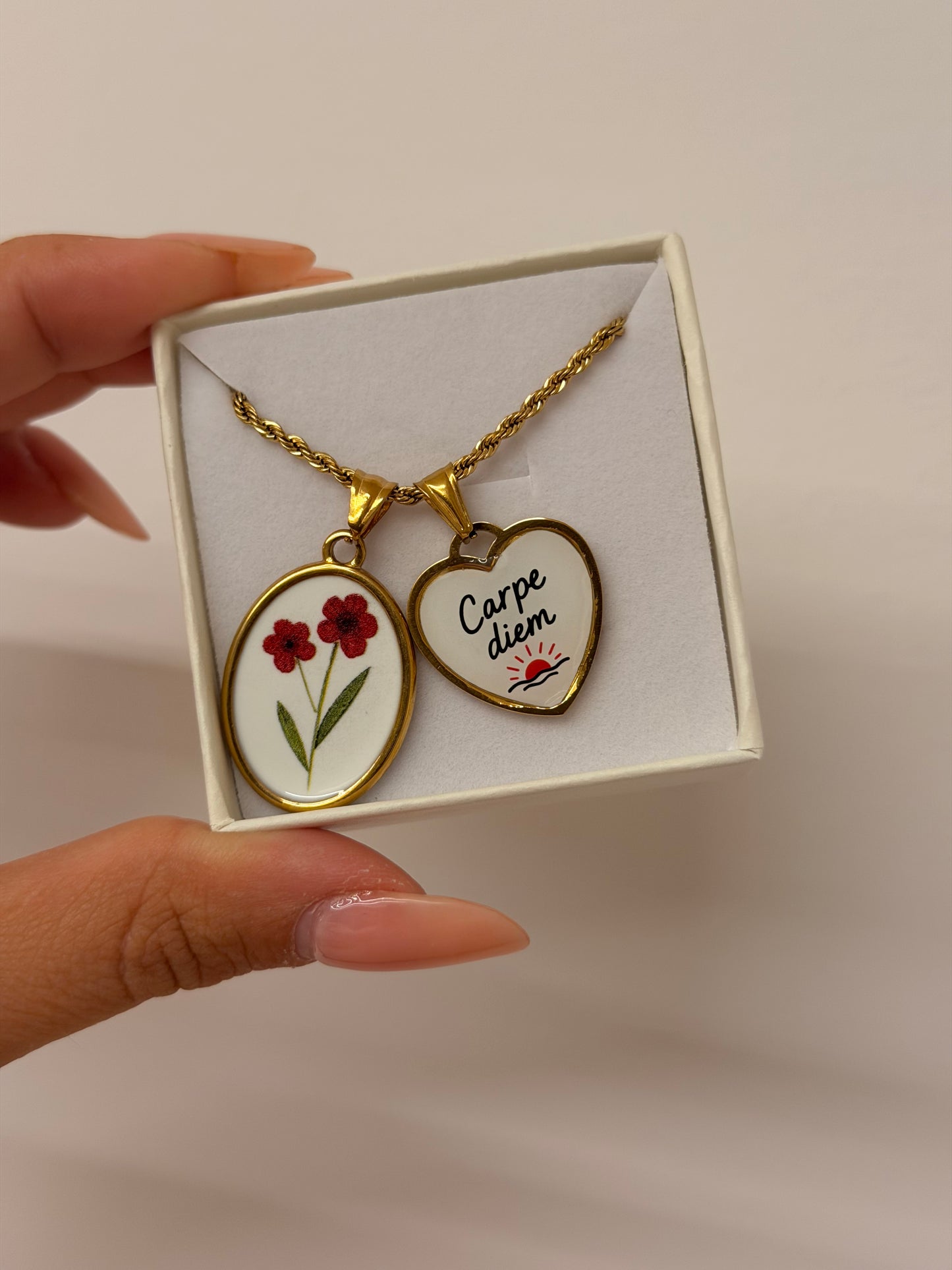 Collana Torchon VIVI IL MOMENTO