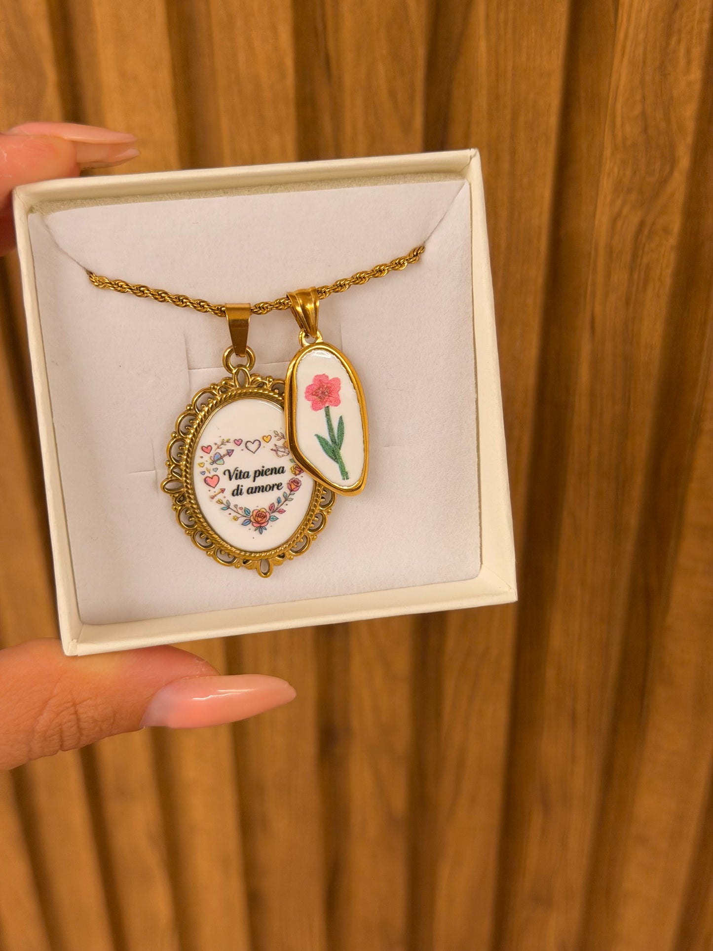 Collana Torchon VITA PIENA DI AMORE