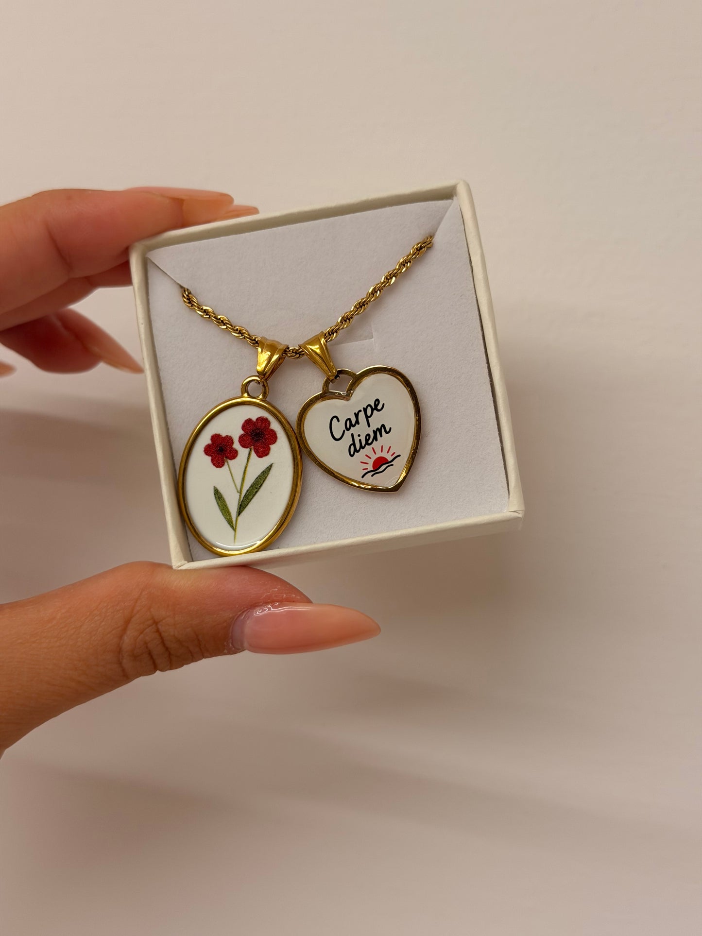 Collana Torchon VIVI IL MOMENTO