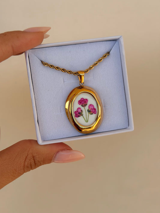Collana TRE FIORI D’AMORE
