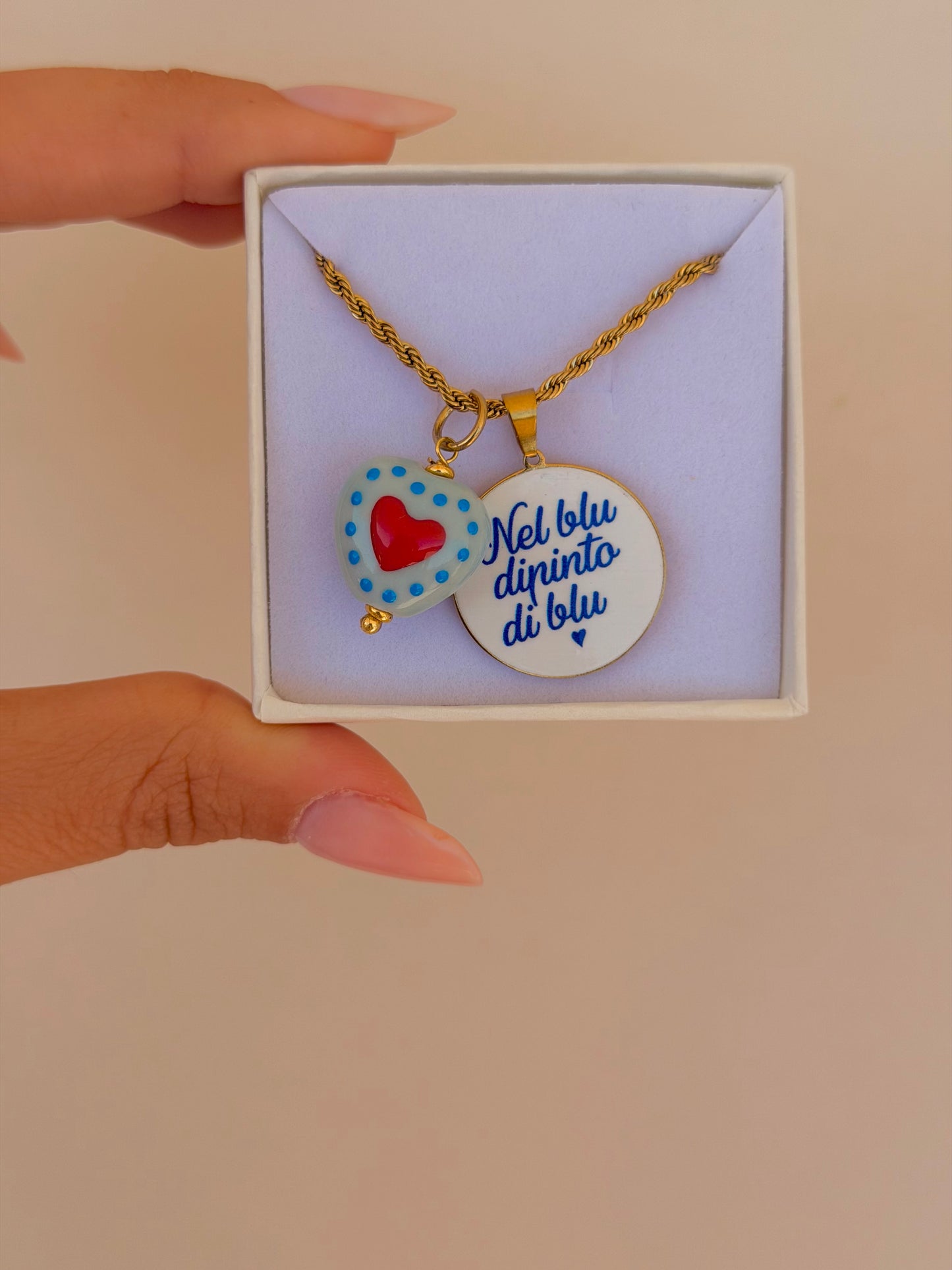 Collana NEL BLU DIPINTO DI BLU