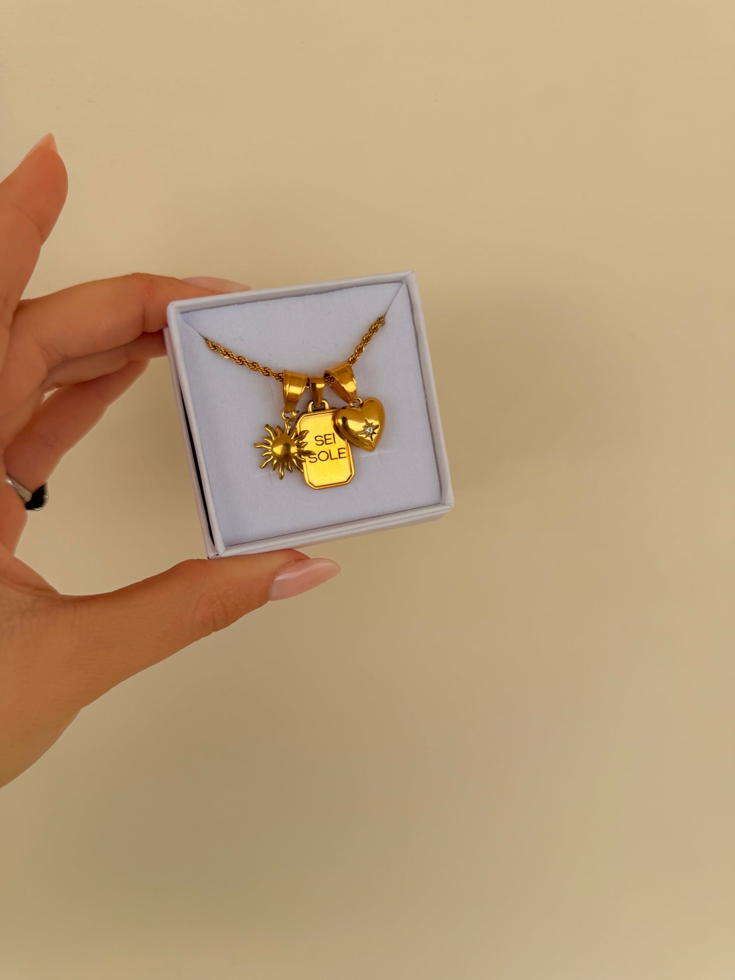 Collana Torchon RICORDA: SEI SOLE